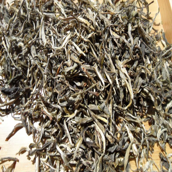 易武茶區(qū)普洱茶葉毛料1